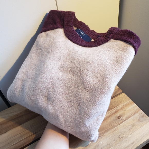 J Crew 100% Lambs Wool Sweater (M) - Picture 4 of 6